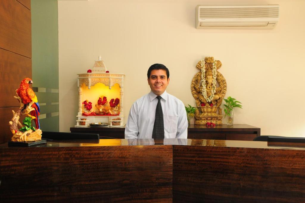 Hotel Gulnar New Delhi Exterior photo